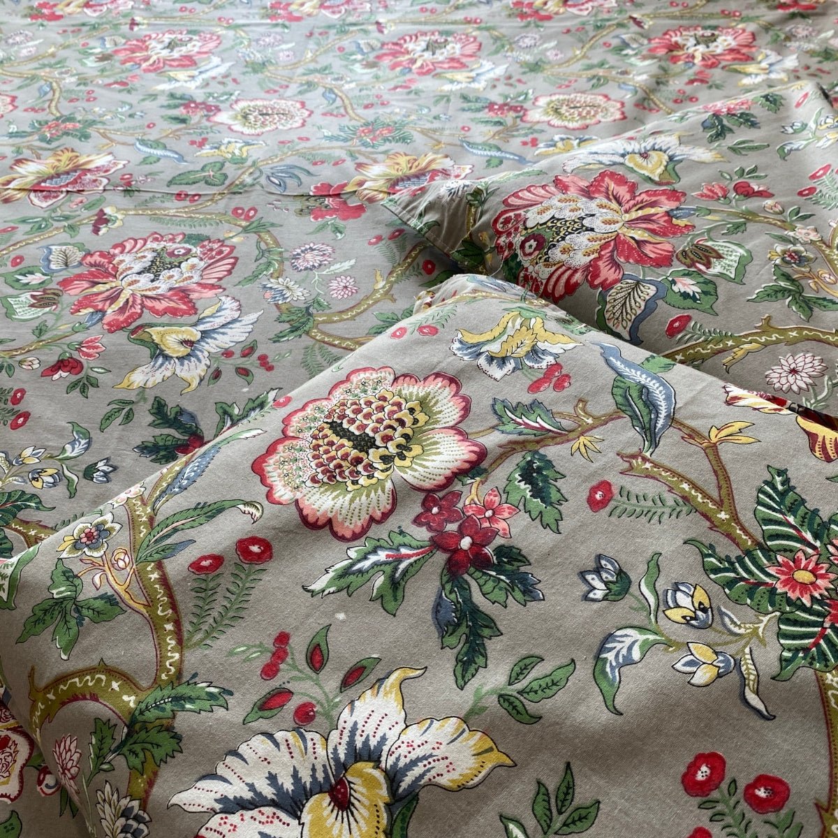 Botanica Bedsheet Set 100% Cotton, King Size, 100" x 108" - Coral Slub -